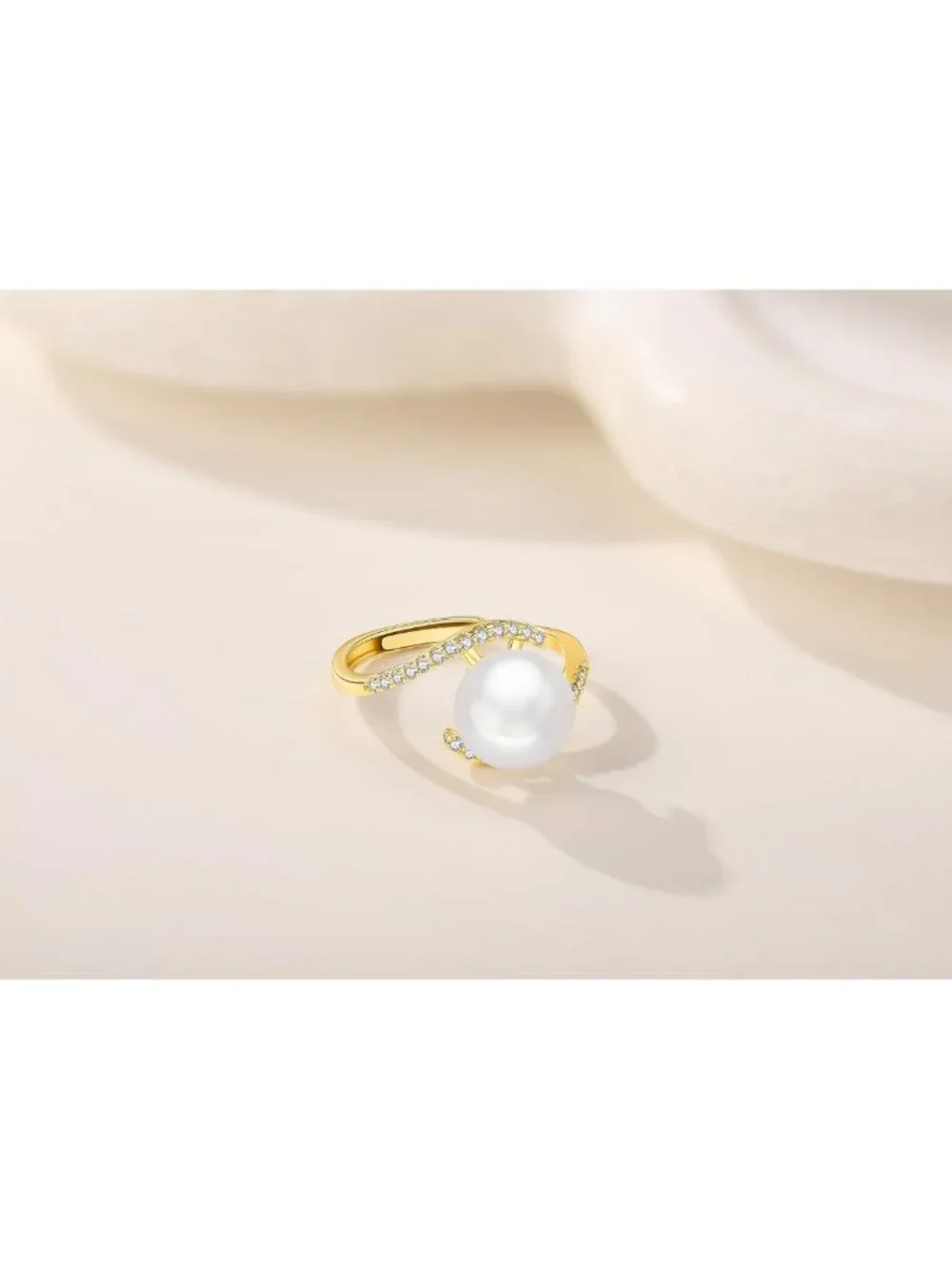 Elegant Gold Pearl Ring for Women | Adjustable Baroque Design | Chunky Statement